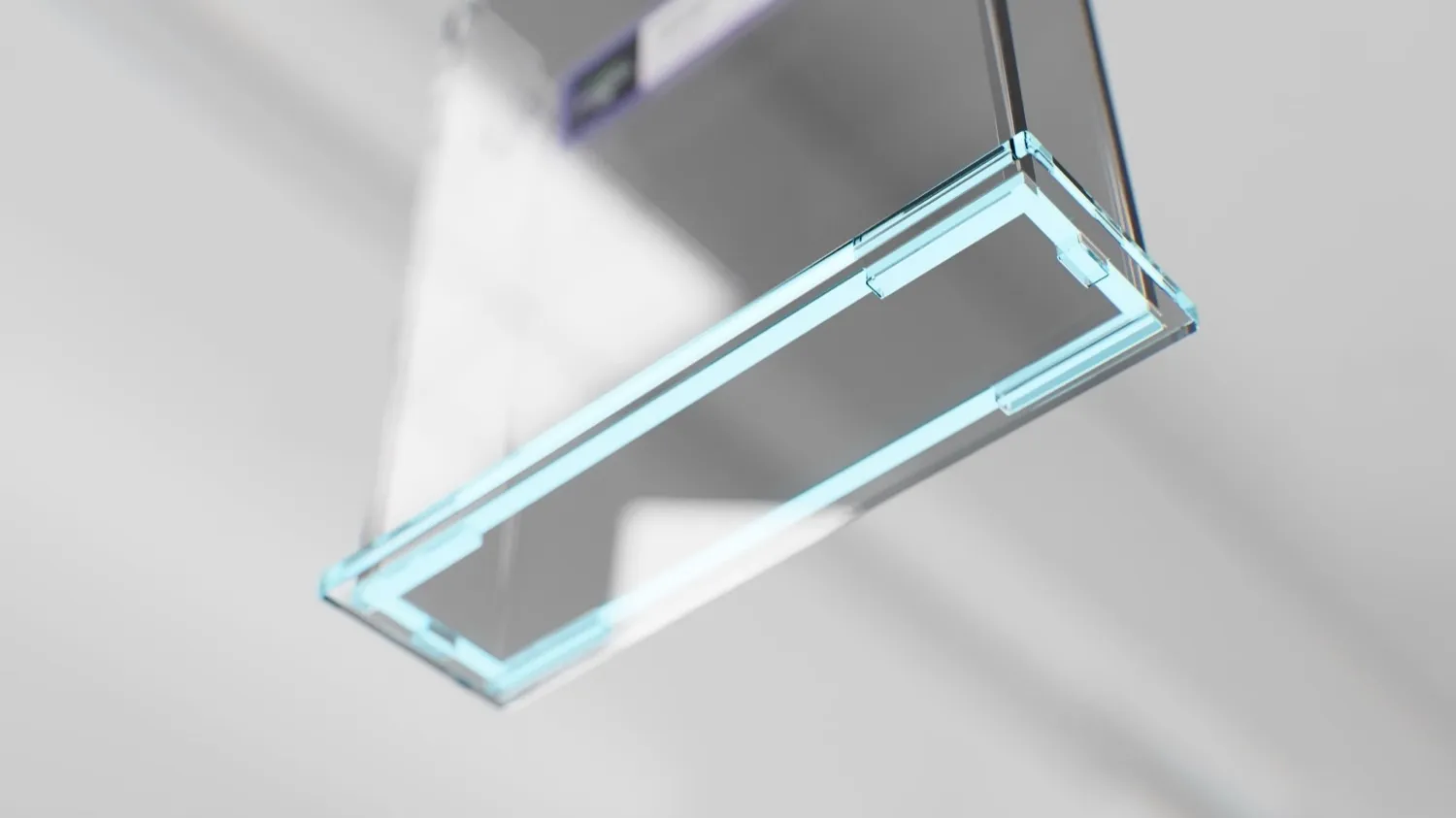 El marco portante de metacrilato de una vitrina TGM, el elemento que da rigidez a la estructura